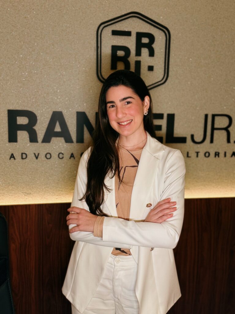 Dra. Bárbara LucenaAdvogada